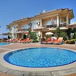 Sunset Beach Club Aqualettings Mermaid 5 פאטהיה